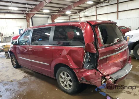 2011 Chrysler Town & Country Touring z USA, uszkodzony, nr VIN 2A4RR5DG4BR738582